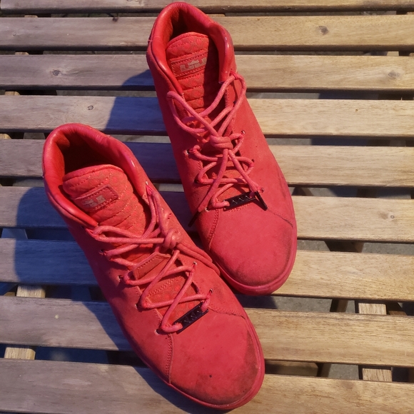 NIKE LeBron RED SUEDE Mens shoes size 11.5 - Picture 3 of 8